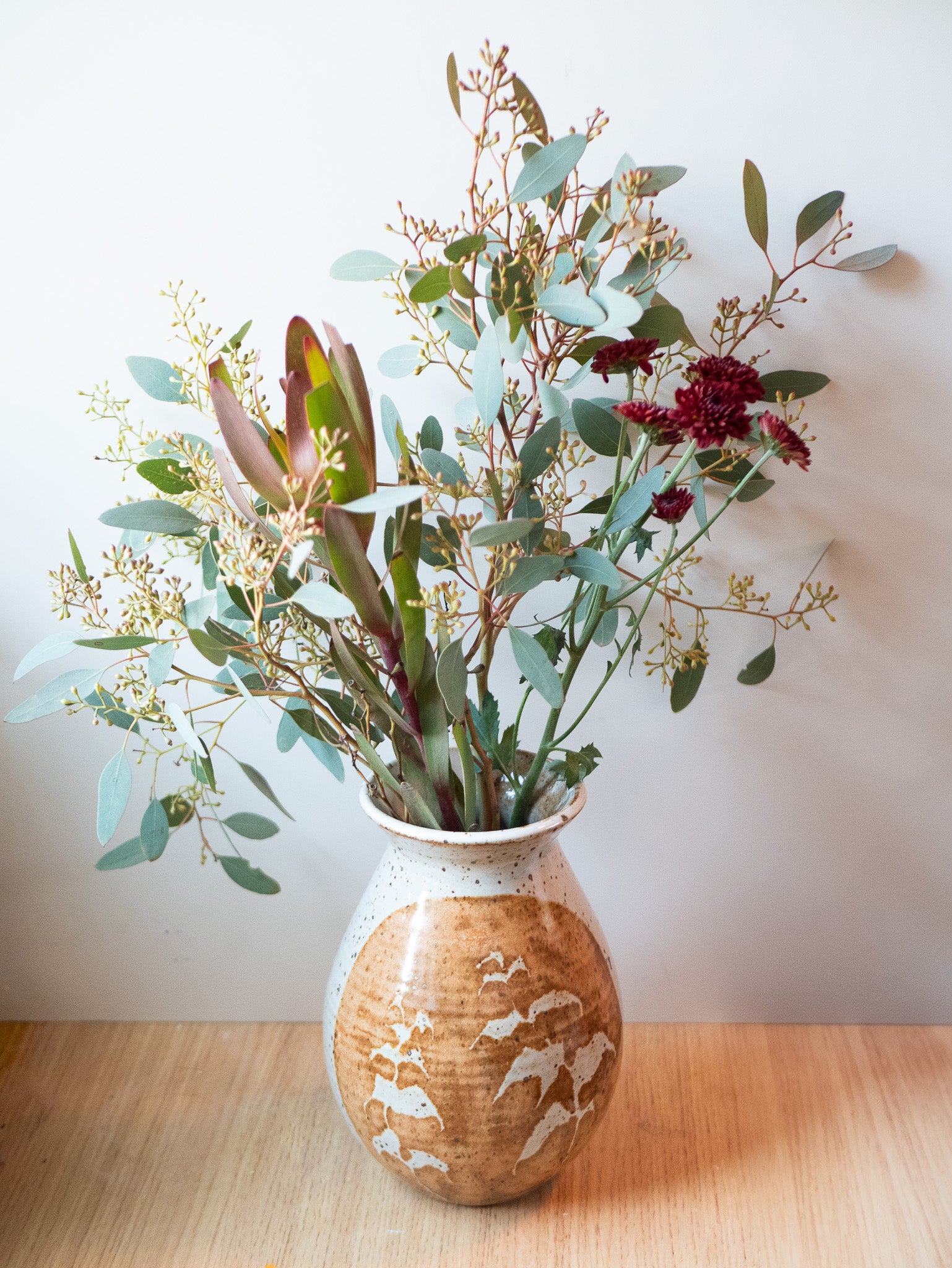 Rutile Leaf Shadow Vase