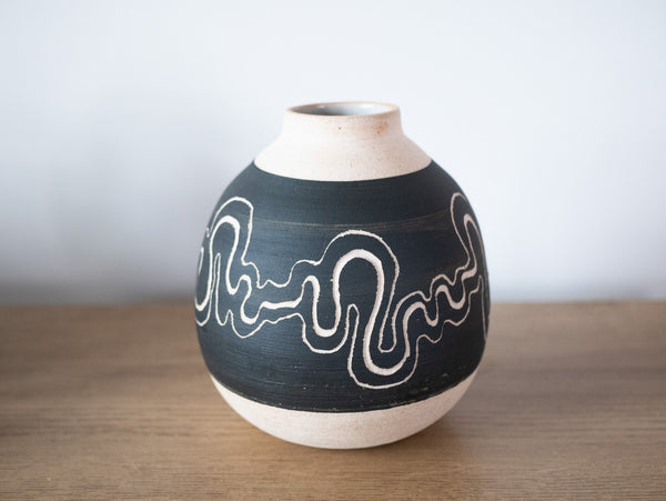 Wavy Round Vase